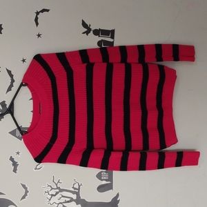 Striped Sweater 🖤